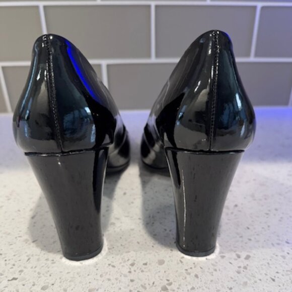 Calvin Klein “Olive” Patent Leather Pumps in Black, Size 9M - Picture 4 of 6